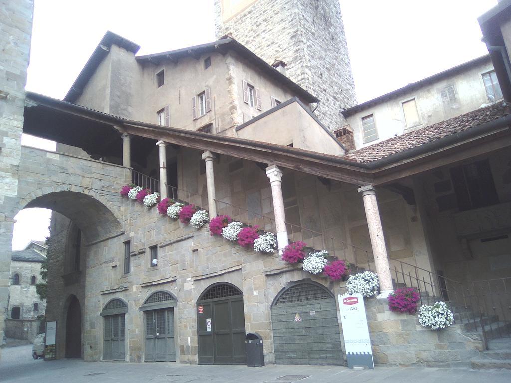 1929 Castle Guest Hotel Bergamo Luaran gambar