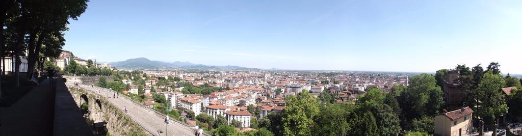 1929 Castle Guest Hotel Bergamo Luaran gambar